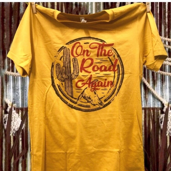 New On The Road Again Graphic TShirt. Size Small - Picture 5 of 7
